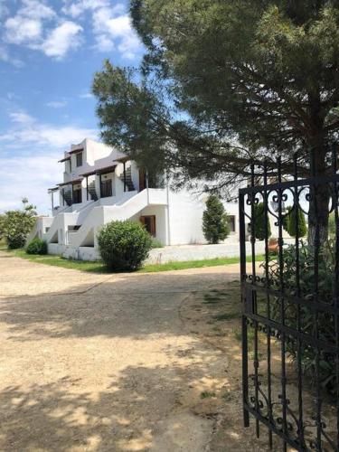 Exterior view, Παραλια Αβδηρων Αυλη BBQ & Ανεση in Avdhira