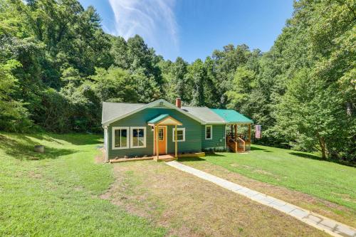 Weaverville Retreat with Private Hiking Trail!