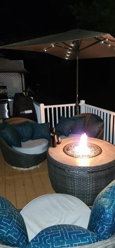 Charming Corner Newly Furnished Townhome