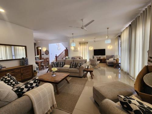 Waridi Villa