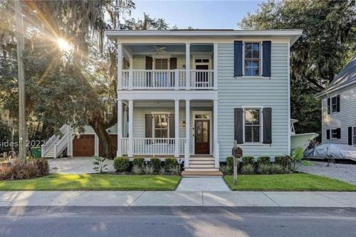 Bluffton Village Home-4BR Heart of Old Town Luxury near Pbbm Rosehill Ltd