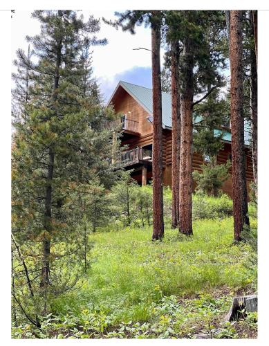 Cerul Mare Cabin in Gallatin Gateway, USA