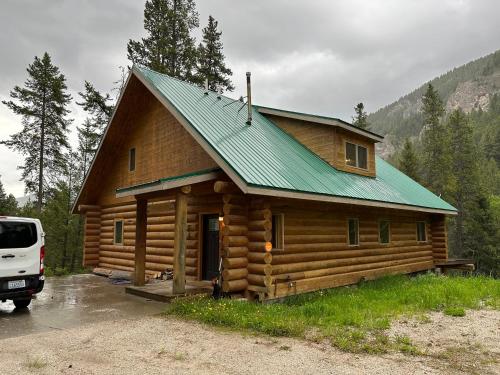 Cerul Mare Cabin in Gallatin Gateway, USA