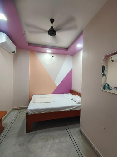 Budget Double Room image 2
