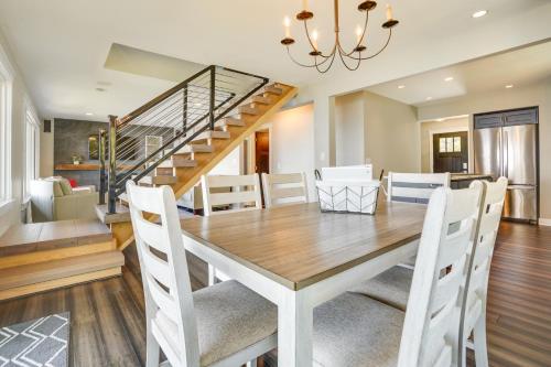 Lakefront Chippewa Falls Haven with Private Deck! in Chippewa Falls, USA