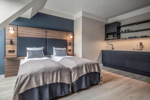 1 sofa bed