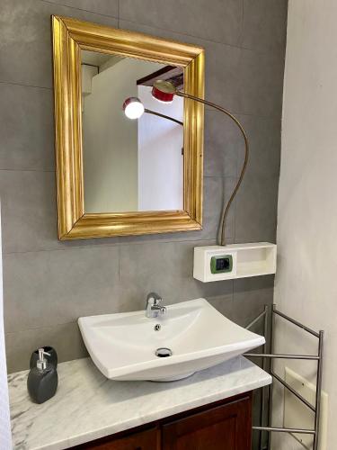  Blue Room in Saluzzo