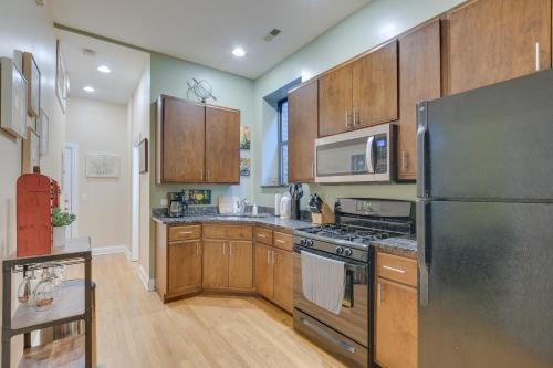 Pet-Friendly Chicago Getaway 4 Mi to Downtown! in Chicago, USA