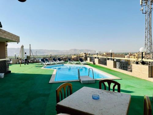 ทัศนียภาพ, Queens Valley Hotel in ลักซอร์