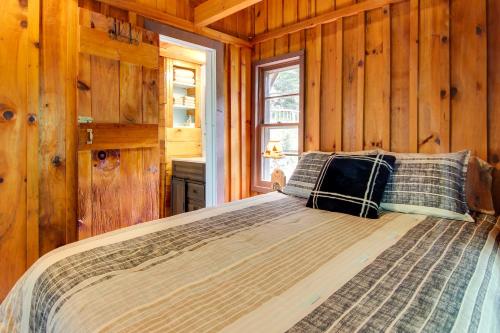 Pisgah Forest Cabin with Mountain and Waterfall Views!