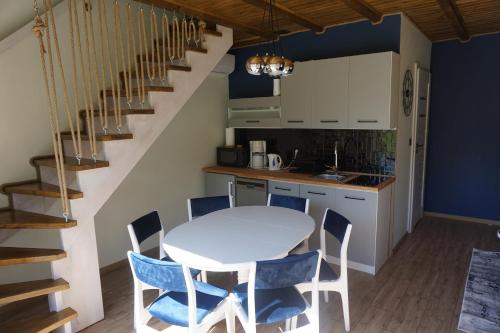 Przystanek Pokrzywna in 亞諾托維克