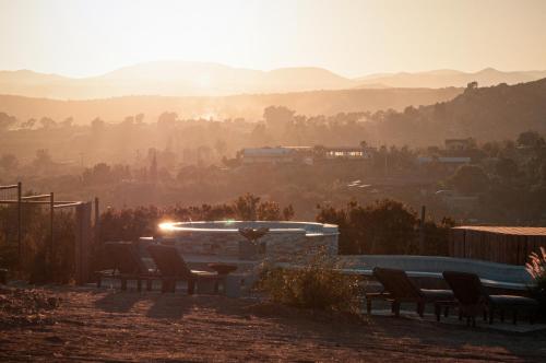 Surrounding environment, Glamping Valle de Guadalupe with Private Bathrooms by YUMA Resort in San Antonio de las Minas