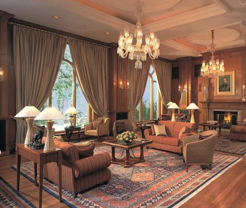Lobby, Wildflower Hall, An Oberoi Resort, Shimla in Kufri