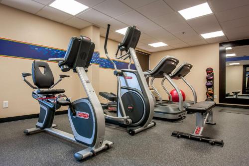 Hampton Inn Bowling Green - 피트니스 센터