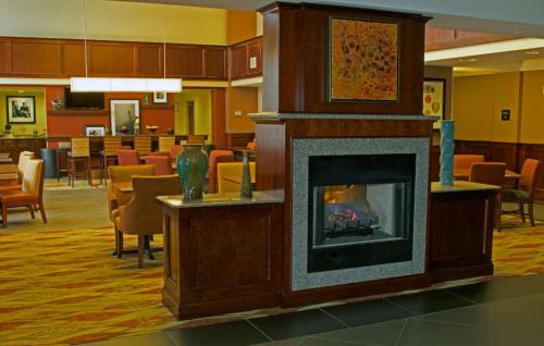 Hampton Inn & Suites Norfolk-Airport