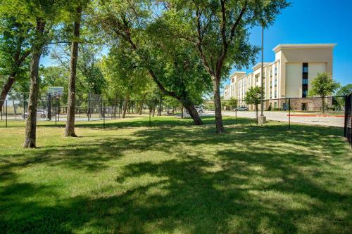 Hampton Inn & Suites Dallas/Plano-East