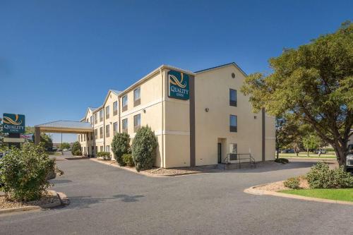 Quality Inn Denver Northeast Brighton - Hotel