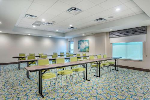 Hampton Inn And Suites Saraland Mobile - image 13