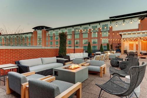 The Chattanoogan Hotel, Curio Collection By Hilton