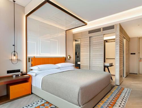 room detail thumbnail 0