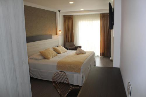 King Room with Balcony image 2