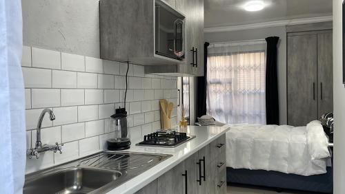 Studios at Monarch Inn