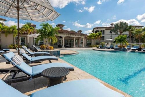 Luxury Family Resort Styled Apartment Near Disney in Orlando, USA