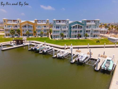 B&B Port Aransas - By Air & By Sea - Bed and Breakfast Port Aransas