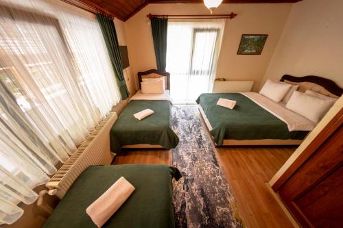 Homestay Guest House Dormitory Sleeping Rooms - BE MY GUEST, Antalya (photo 10)