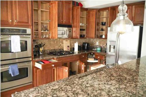 Open Floor Plan, Spa Tub, Fully Stocked Kitchen, King Bed, Frederick (foto 2)