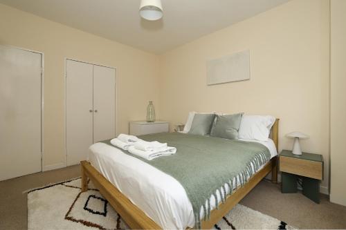 Spacious 2 bedroom Apartment In Holborn, London (Foto 3)