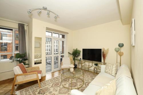 Spacious 2 bedroom Apartment In Holborn, London (Foto 2)