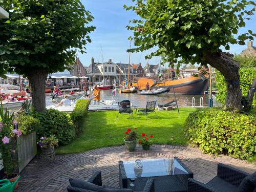  It Kapteinshûske, Pension in Heeg bei Idskenhuizen