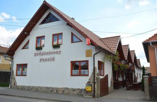 Szépasszony Panzió - Accommodation - Vlăhiţa