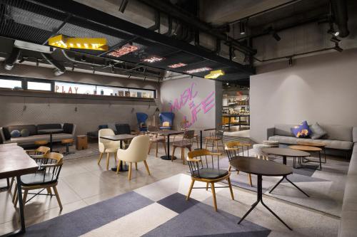 Moxy Seoul Insadong, Сеул (фото 9)