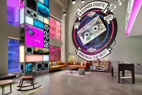 Moxy Seoul Insadong, Сеул (фото 10)