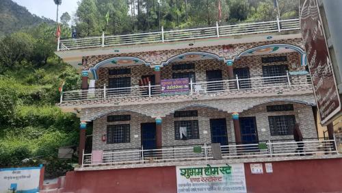 Subham Homestay, Sara, Manpur Kedarnath Road, Uttarkashi