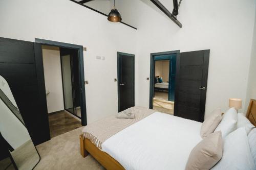 *BRAND NEW* Lop Barn - Barn conversion