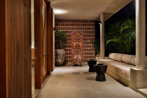 Seven-Bedroom Villa with Private Pool  image 2