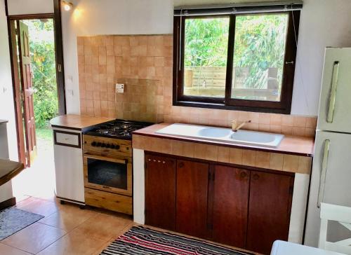 Faré Anaiti Moorea (Fare Anaiti Moorea) in ニュウラ