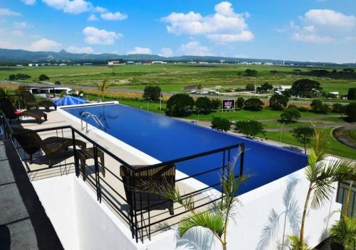 Perfectly Located 1 Bed Condo