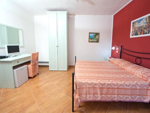 1 queen bed
