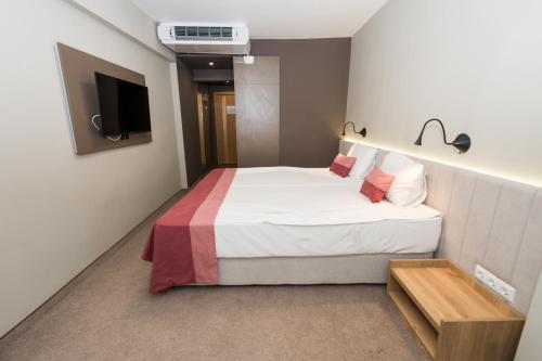 Double or Twin Room with Balcony - All Inclusive image 10
