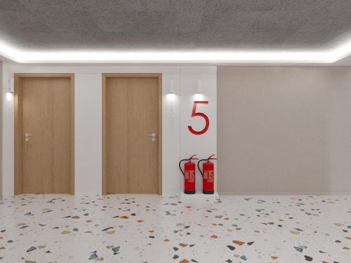 One-Bedroom Suite with Balcony (2 Adults + 2 Children) - All Inclusive image 10