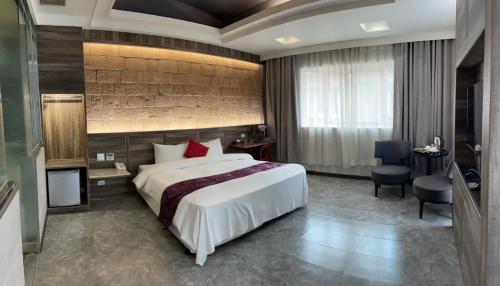 1 queen bed