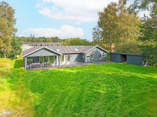 14 person holiday home in Grenaa