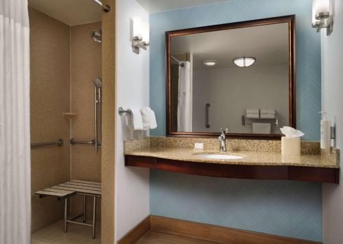 Hilton Garden Inn Ann Arbor - image 9