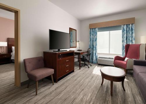 Hilton Garden Inn Ann Arbor - image 2