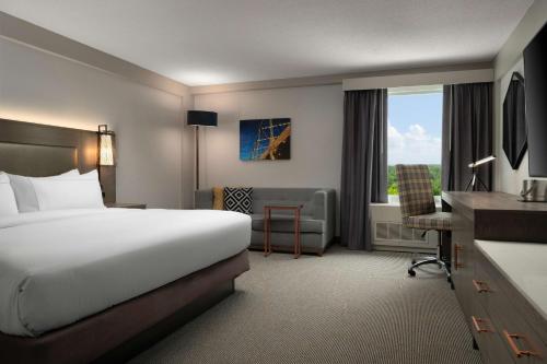 DoubleTree by Hilton Pittsburgh Airport in Moon Township, USA