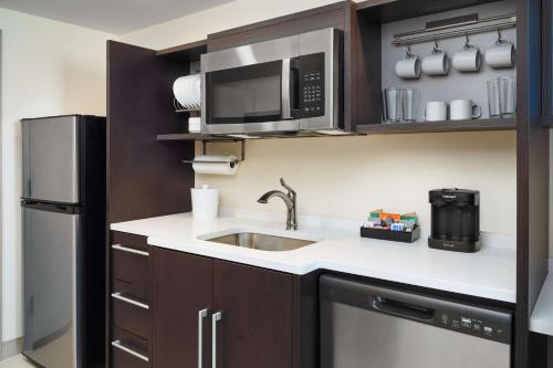 Home2 Suites by Hilton Richmond Glenside - image 6